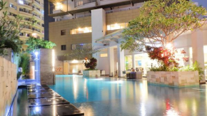 Отель eL Royale Kelapa Gading  Джакарта